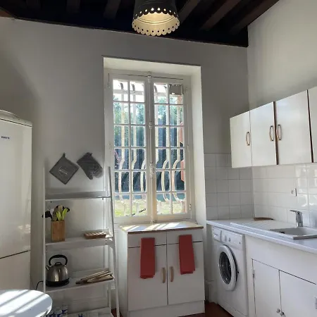 De Charme Avec Jardin Privatif, Wifi Et Barbecue, A Proximite Du Chateau D'avrilly - Fr-1-489-223 Сasa de vacaciones *